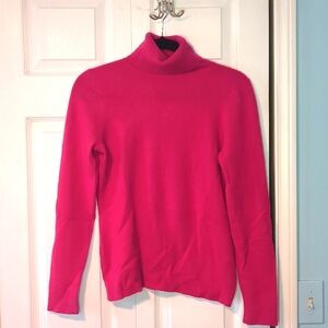 **Ann Taylor 100% cashmere turtle neck